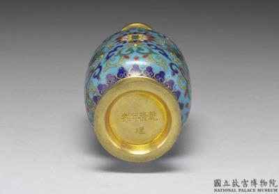 图片[3]-Copper vase in cloisonne enamels, Qing dynasty, Qianlong reign (1736-1795)-China Archive